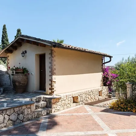 Dimora Archimedea 3*