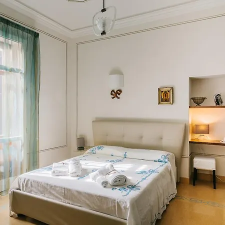 فندق مبيت وإفطار Dimora Archimedea 3*