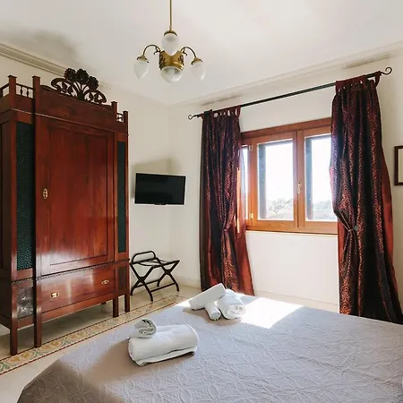 فندق مبيت وإفطار Dimora Archimedea 3*